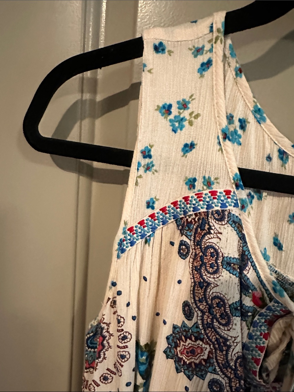 Bila Cream Tank with Blue and Red Floral Print - Picture 3 of 11